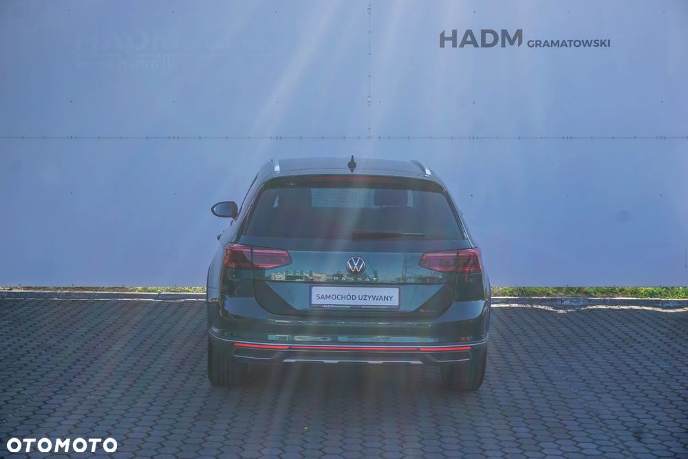 Volkswagen Passat - 6