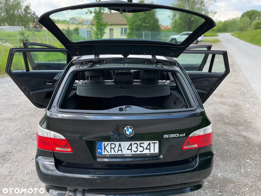 BMW Seria 5 530xi - 30