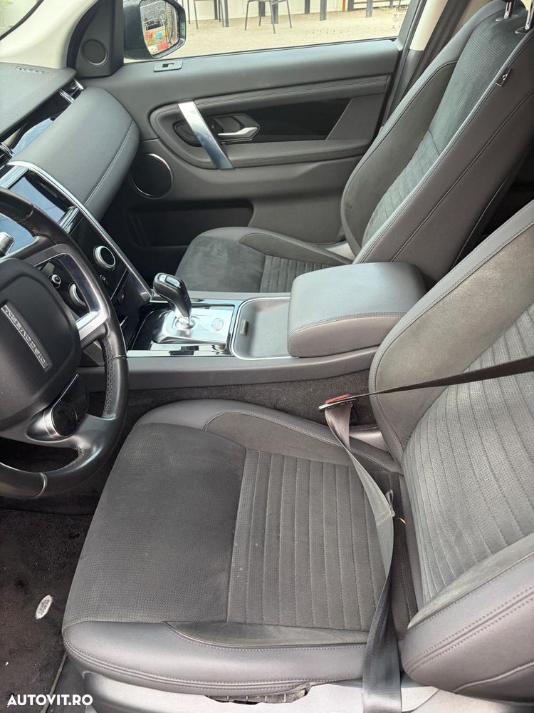 Land Rover Discovery Sport - 8