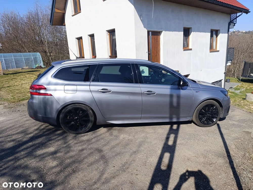Peugeot 308 - 5
