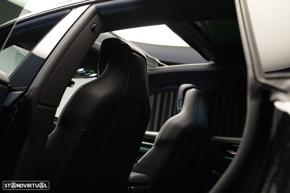 Porsche Macan Electric 4 - 25