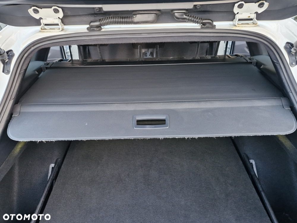 Toyota Corolla 1.8 Hybrid Comfort - 21