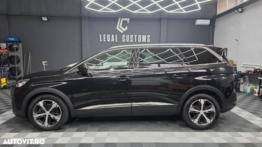 Peugeot 5008 - 8