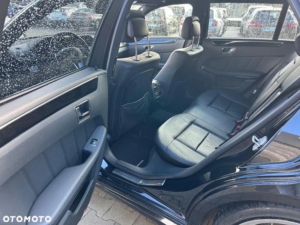 Mercedes-Benz Klasa E 350 CDI BlueEff Avantgarde - 19