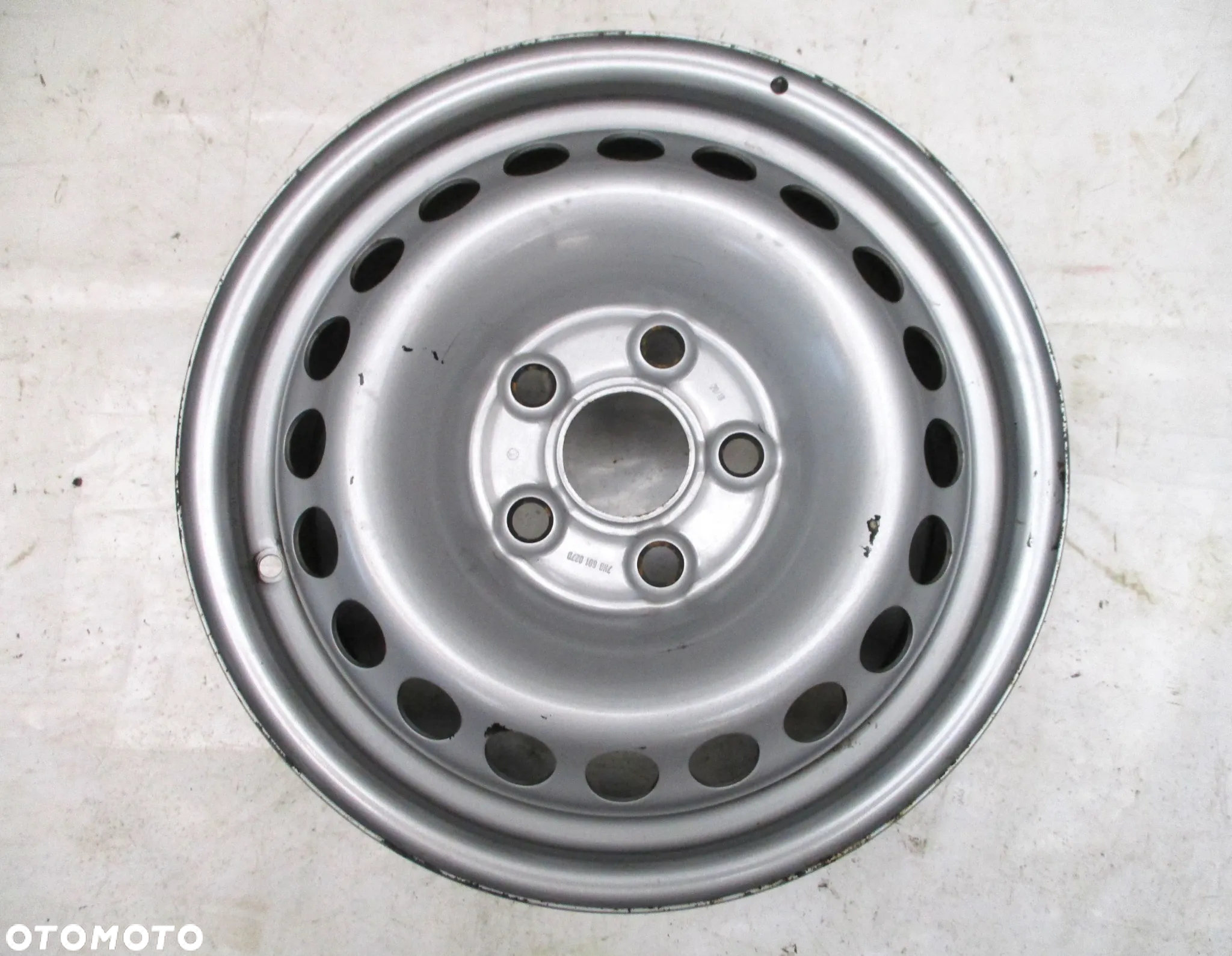 FELGI STALOWE  16 VW T5 T6 ET51 - 6