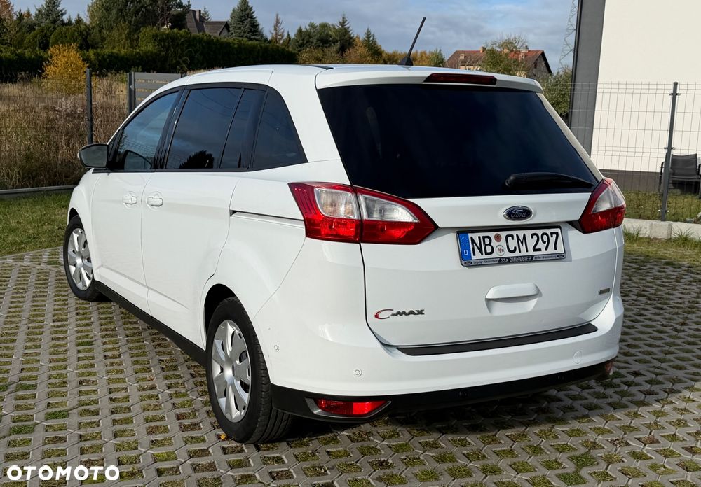 Ford Grand C-MAX - 14