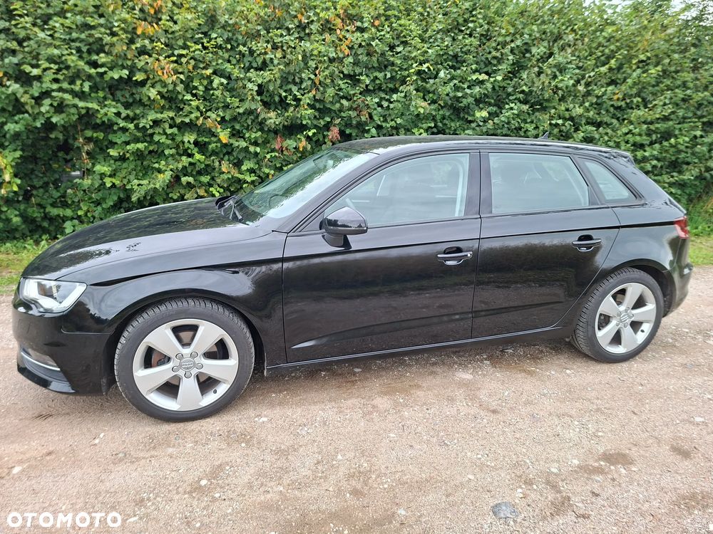 Audi A3 Sportback - 3