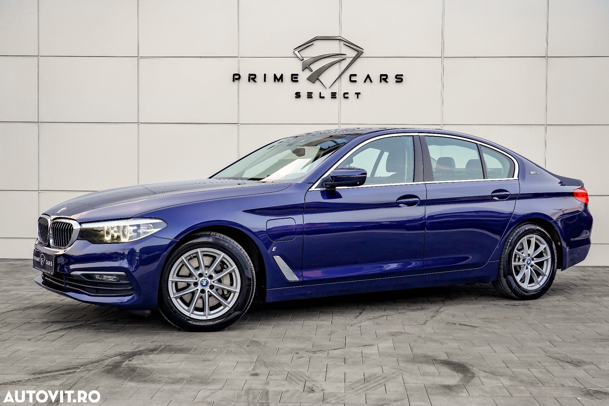 BMW Seria 5 530e Aut. - 27