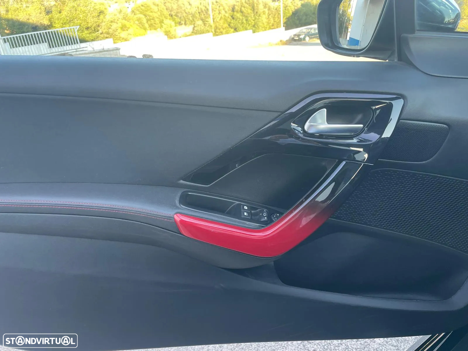 Peugeot 208 1.6 THP GTi Limited Edition - 5