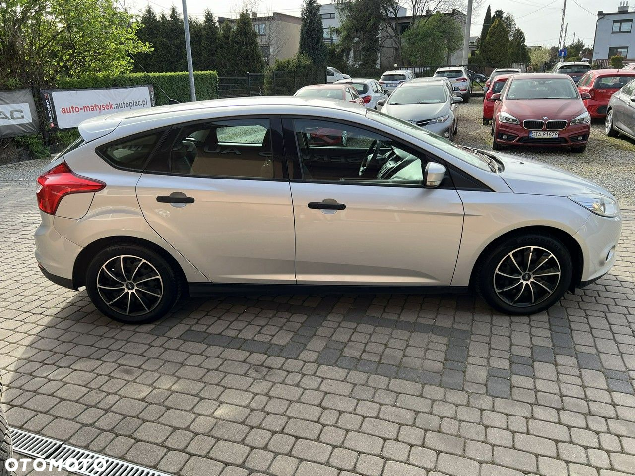 Ford Focus 1.6 Ambiente - 4