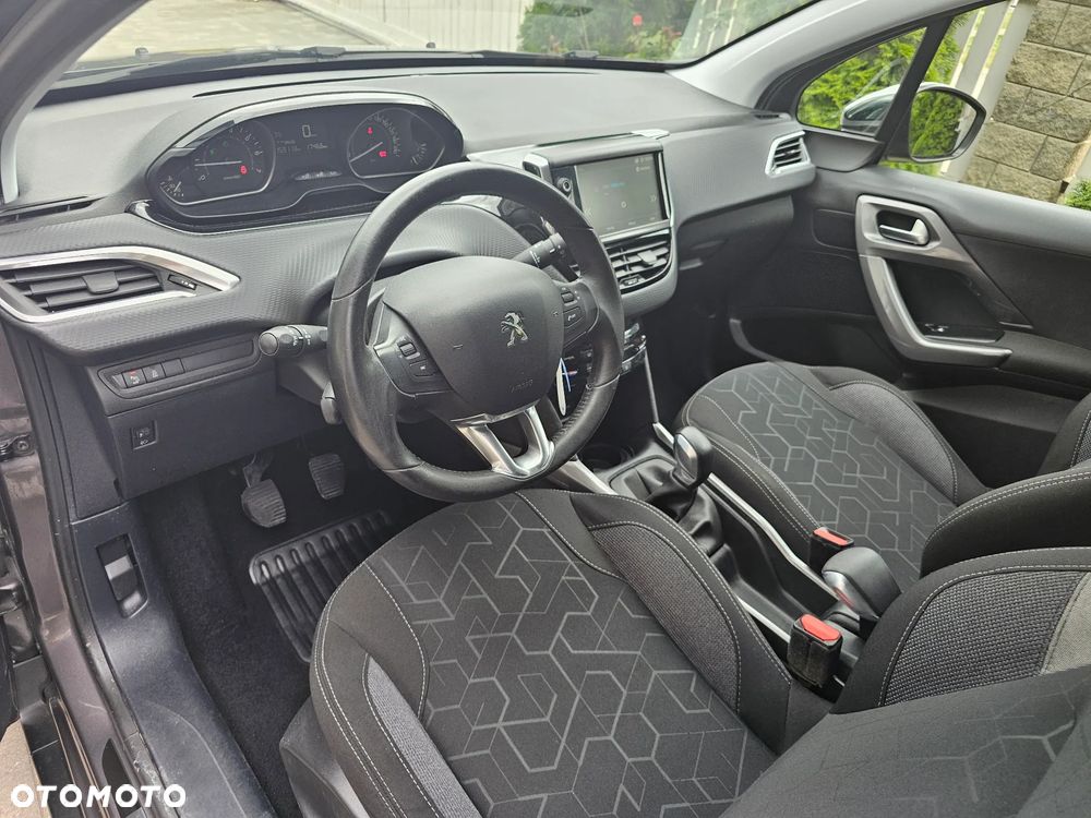 Peugeot 2008 PureTech 82 Style - 23