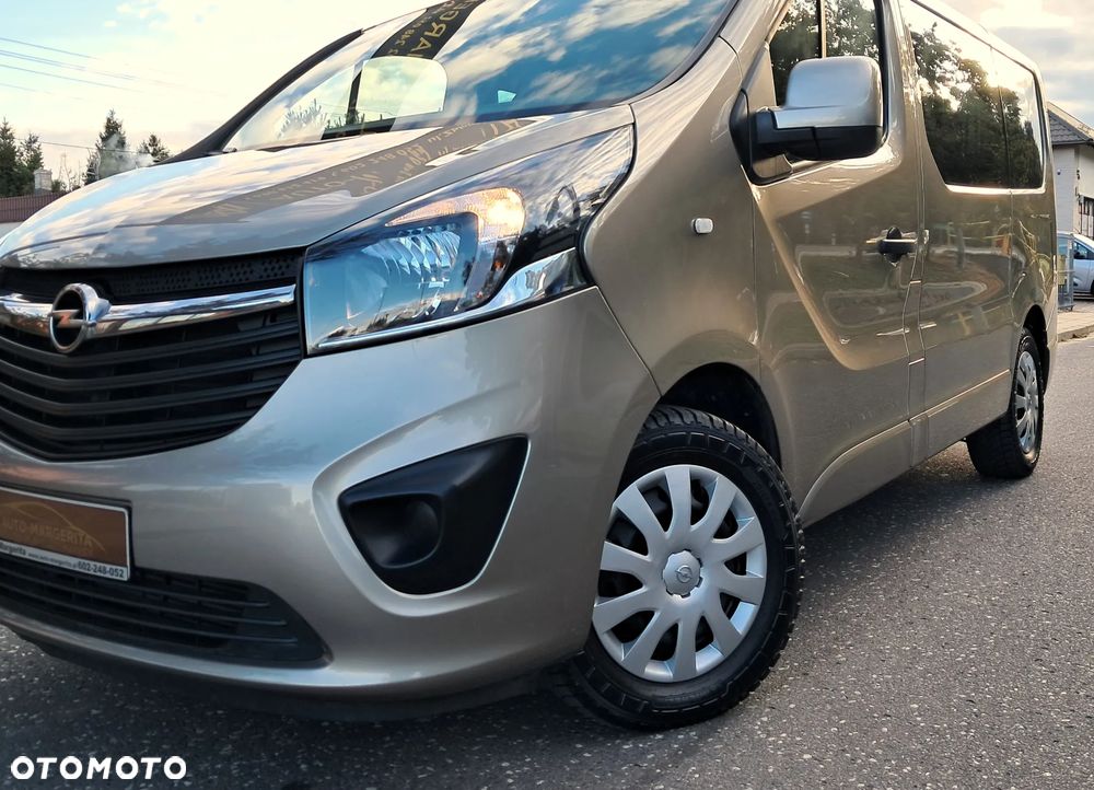 Opel Vivaro - 31