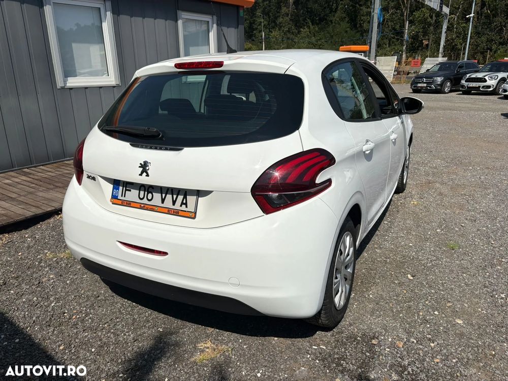 Peugeot 208 1.2 L PureTech Active - 4