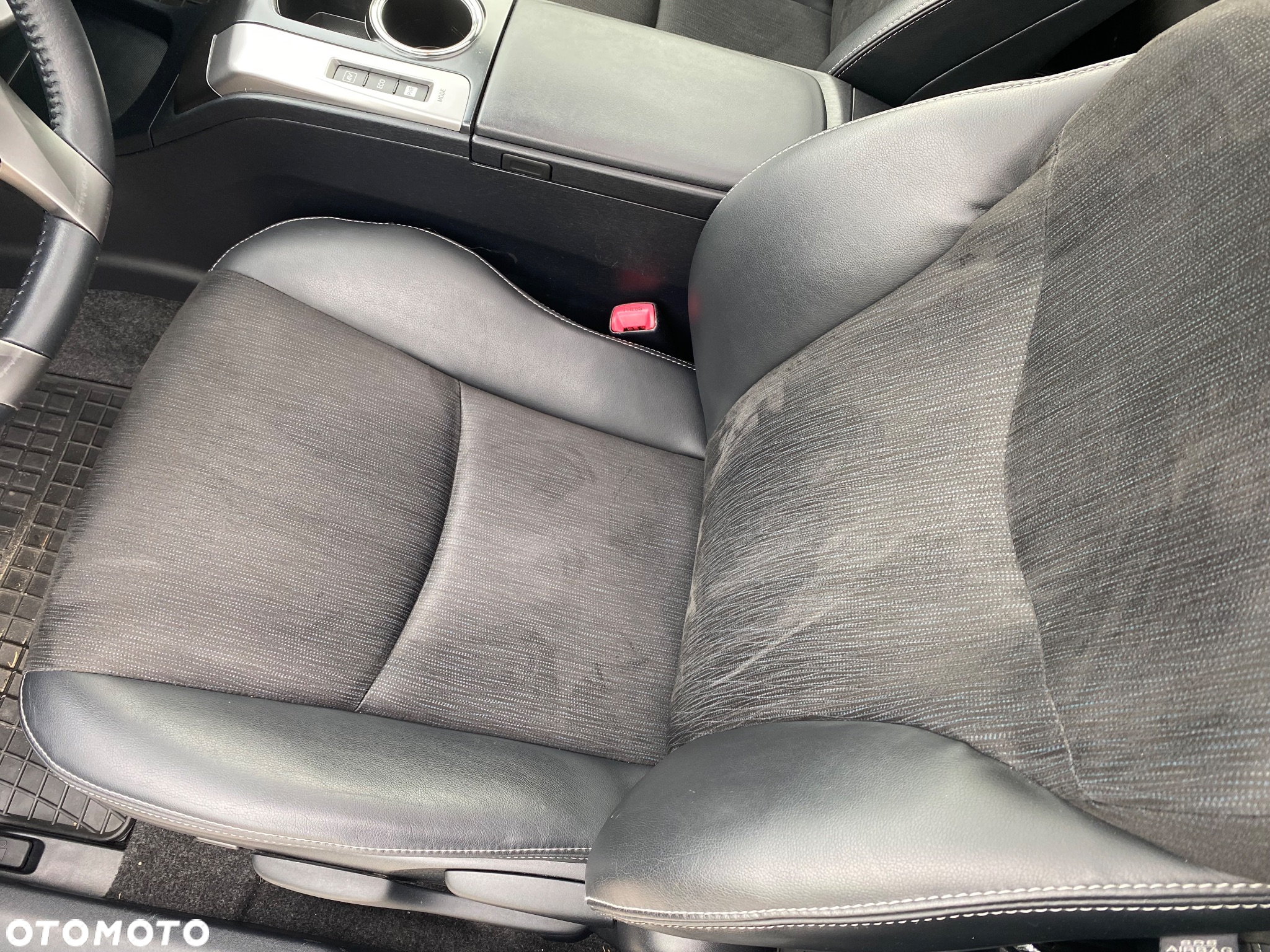 Toyota Prius+ (Hybrid) - 17
