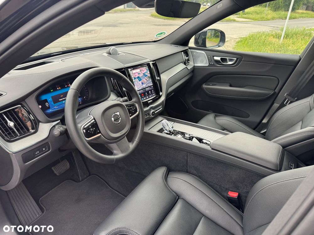 Volvo XC 60 T8 AWD Ultra Black Edition - 35