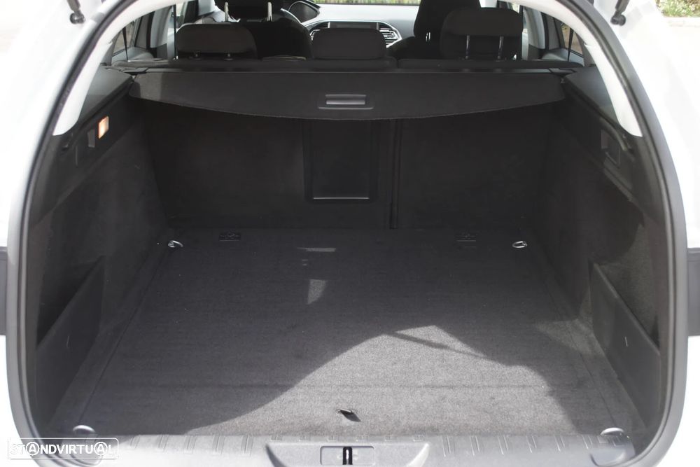 Peugeot 308 SW 1.6 BlueHDi Style - 13