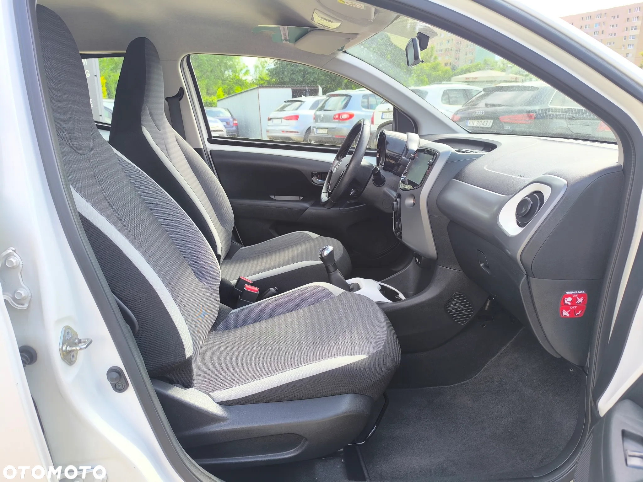 Toyota Aygo 1.0 VVT-i Black Edition - 14