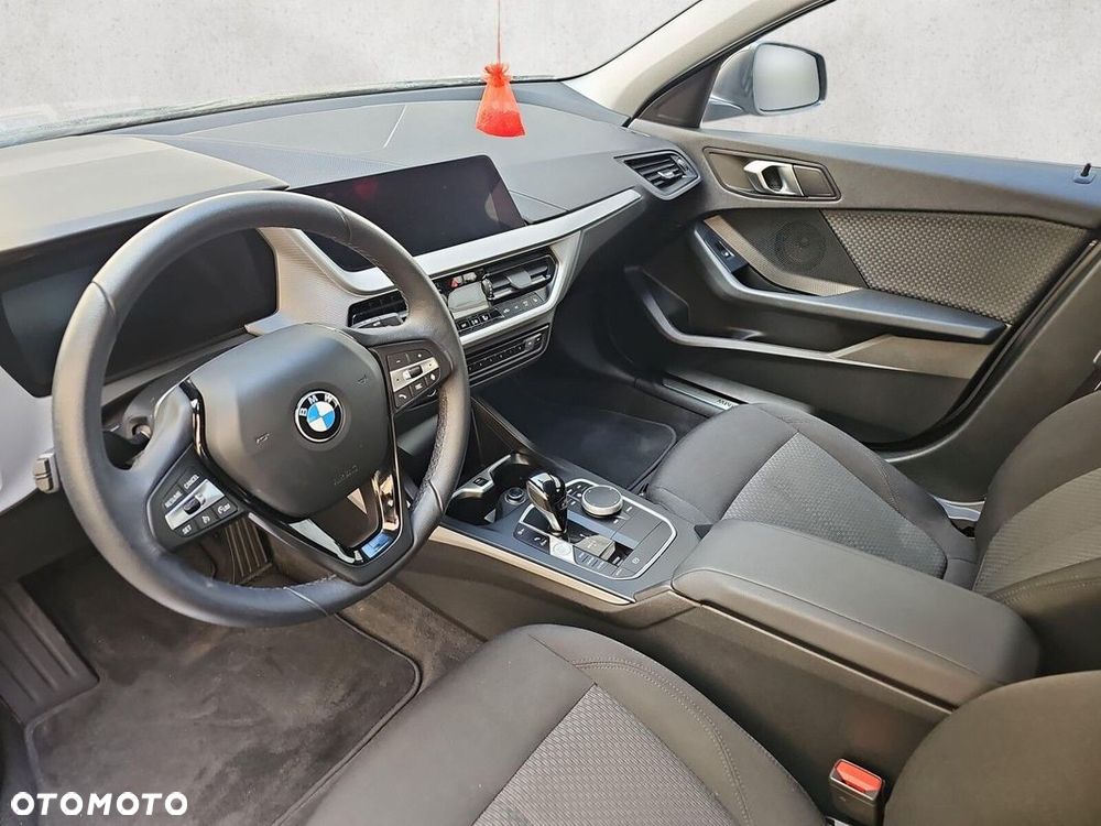 BMW Seria 1 - 10
