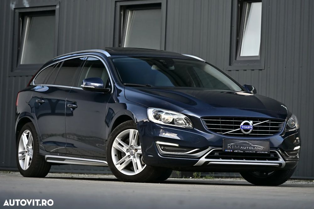 Volvo V60 D6 Plug-In-Hybrid AWD Geartronic Summum - 2