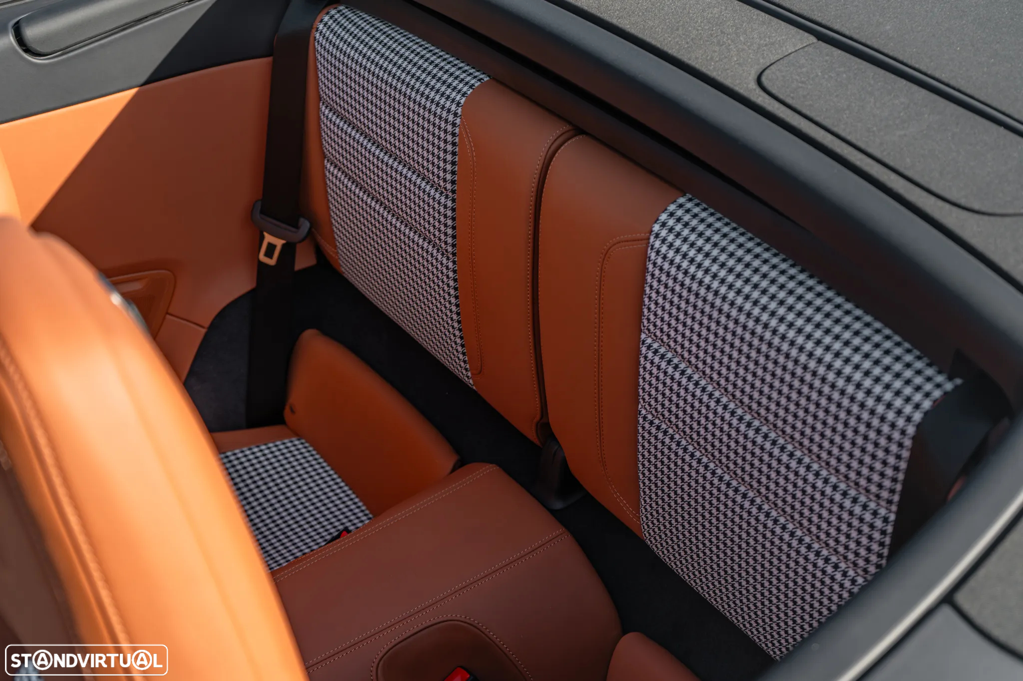 Porsche 911 (992) Turbo S Cabriolet - 28