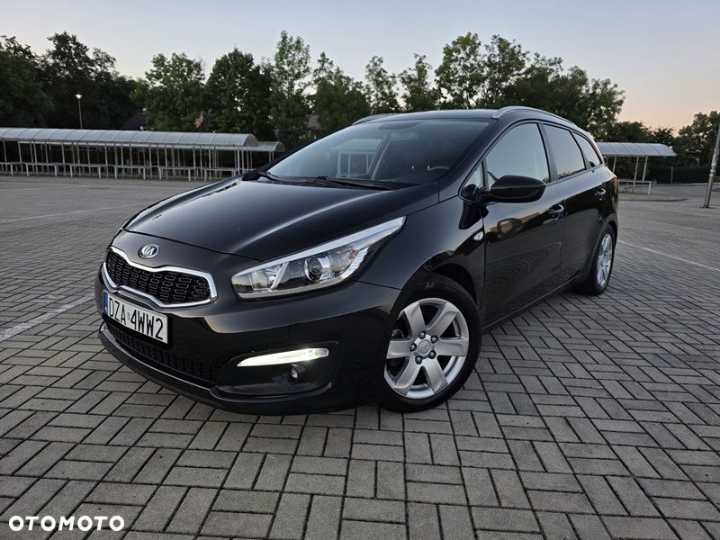 Kia Ceed - 1