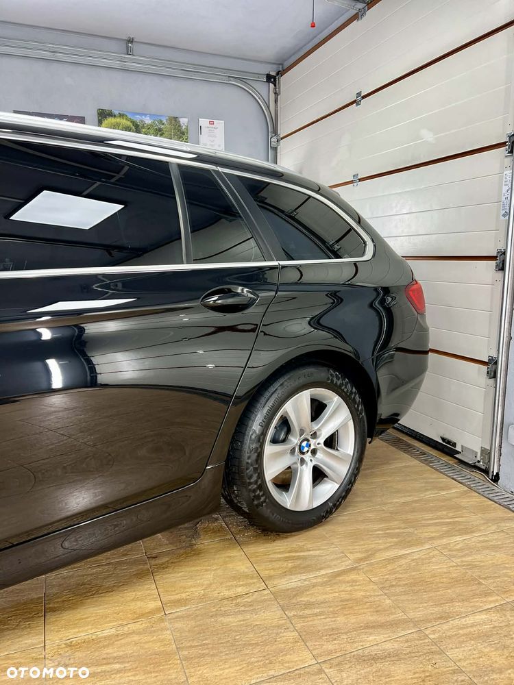 BMW Seria 5 530d xDrive Sport-Aut Modern Line - 23