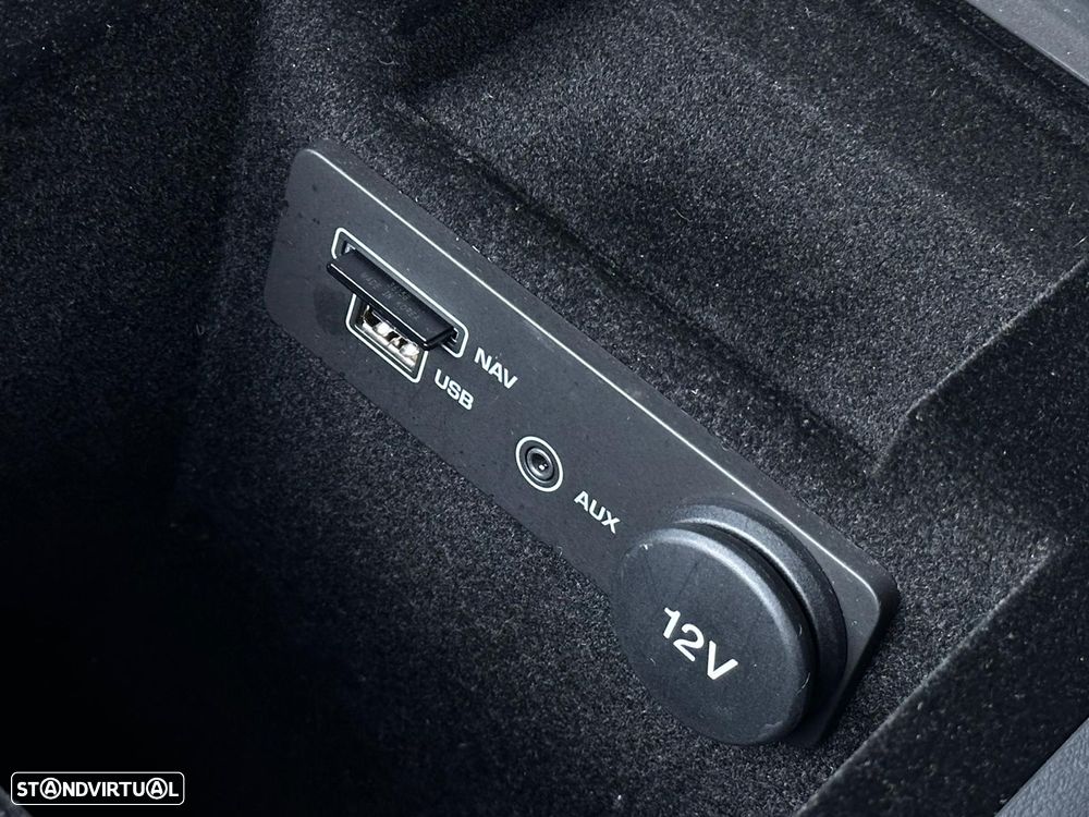 Jaguar XE 20d Aut. Pure - 35