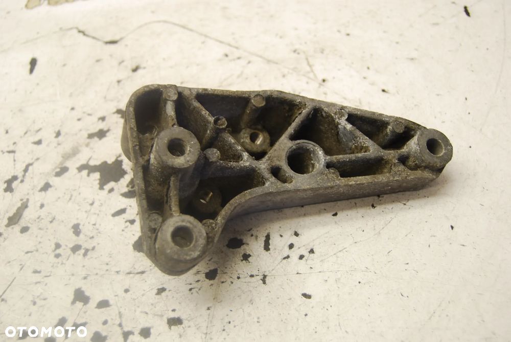 ŁAPA MOCOWANIE SKRZYNI BIEGÓW 90575142 OPEL ZAFIRA A LIFT 1.6 16V ASTRA III H - 2