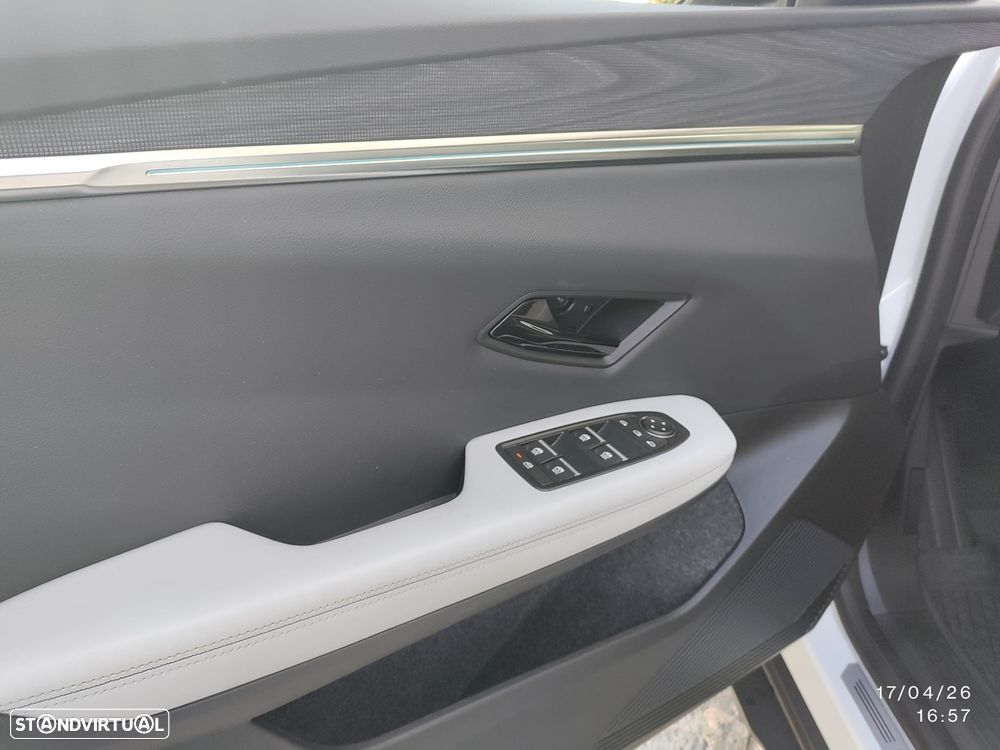 Renault Scénic E-Tech 220 Long Range Iconic - 14