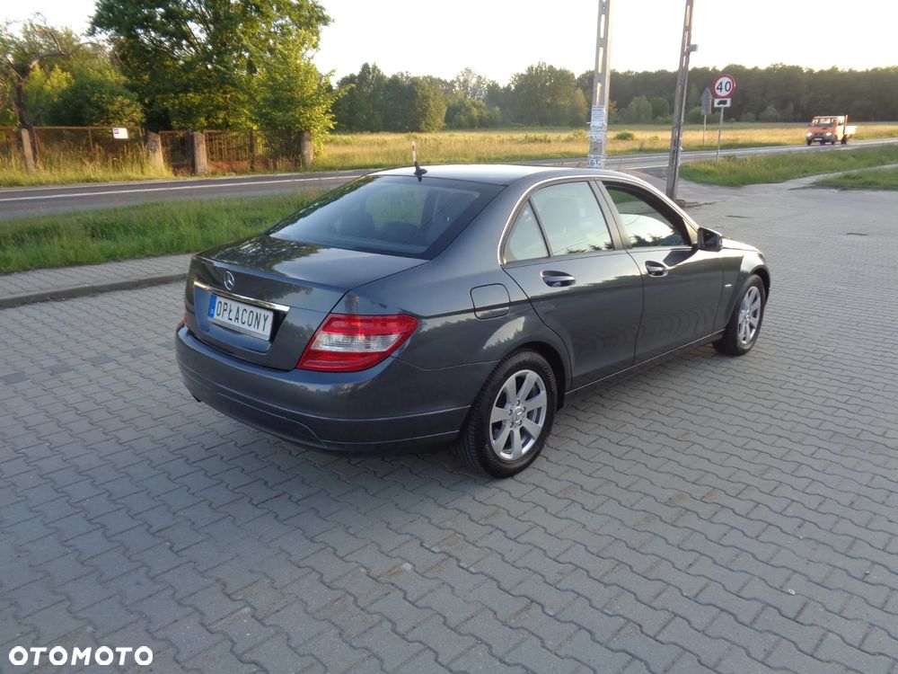 Mercedes-Benz Klasa C 180 Kompressor Automatik BlueEFFICIENCY Avantgarde - 24