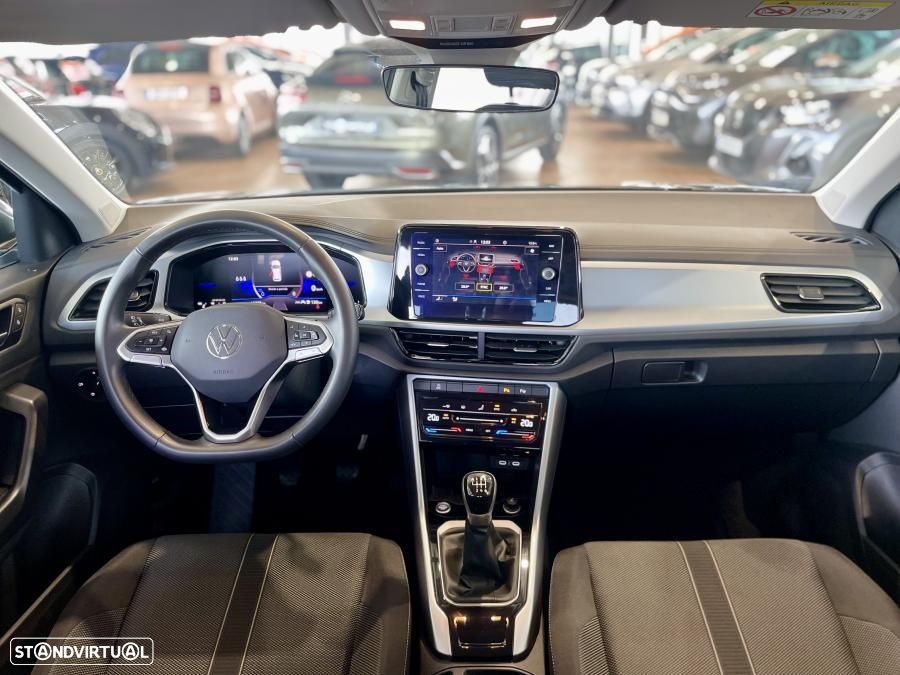 VW T-Roc 1.0 TSI Urban - 27