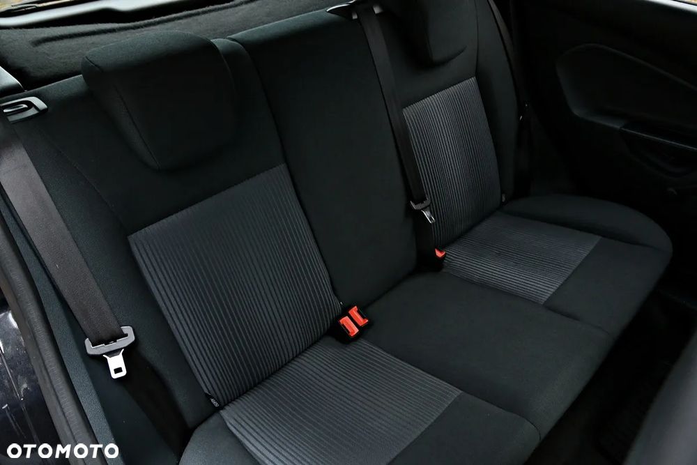 Ford Fiesta 1.25 Champions Edition - 9