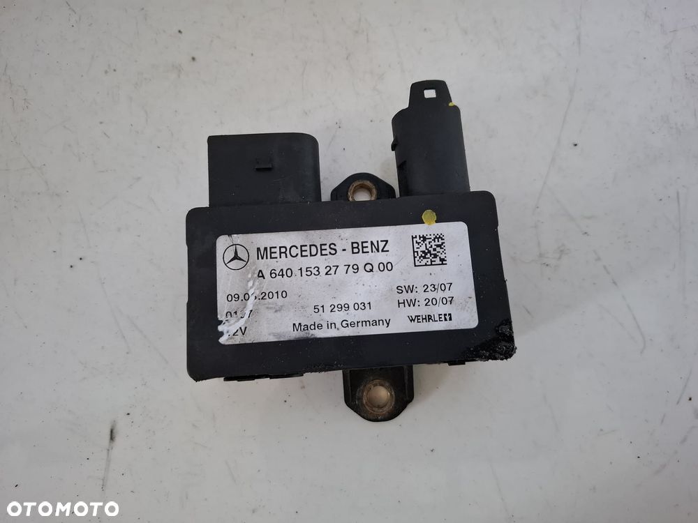 MODUŁ PRZEKAŹNIK STEROWNIK ŚWIEC ŻAROWYCH MERCEDES W169 W245 2,0 CDI OM 640