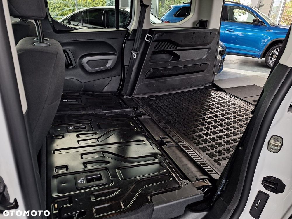 Toyota Proace City Verso 1.2 D-4T Business - 26