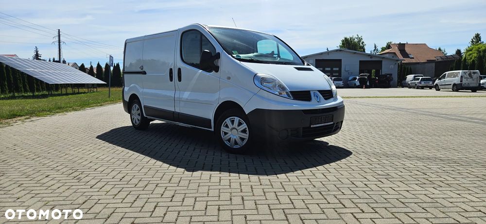 Renault Trafic - 13