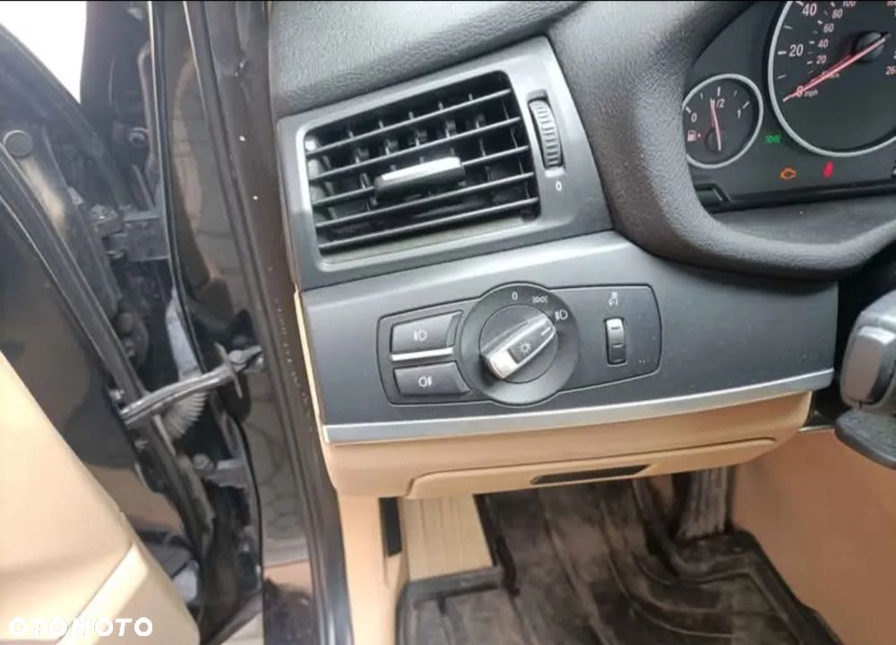 BMW X3 xDrive28i - 16