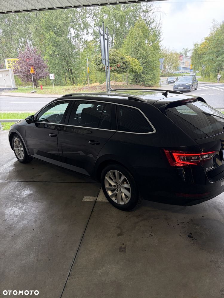 Skoda Superb 2016 photo 2
