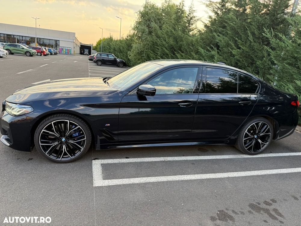 BMW Seria 5 530d xDrive AT MHEV - 9