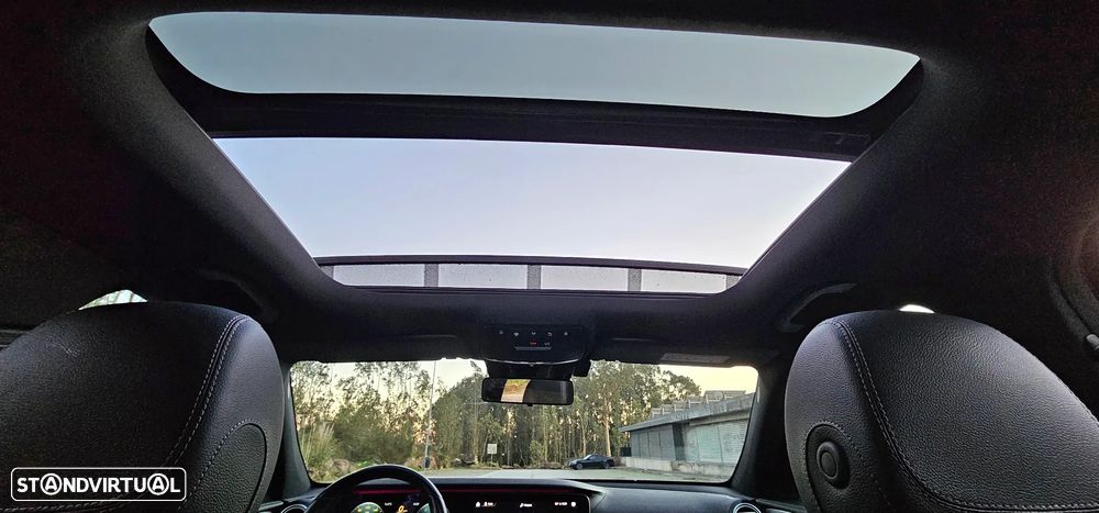 Mercedes-Benz E 300 de 4Matic 9G-TRONIC AMG Line - 24