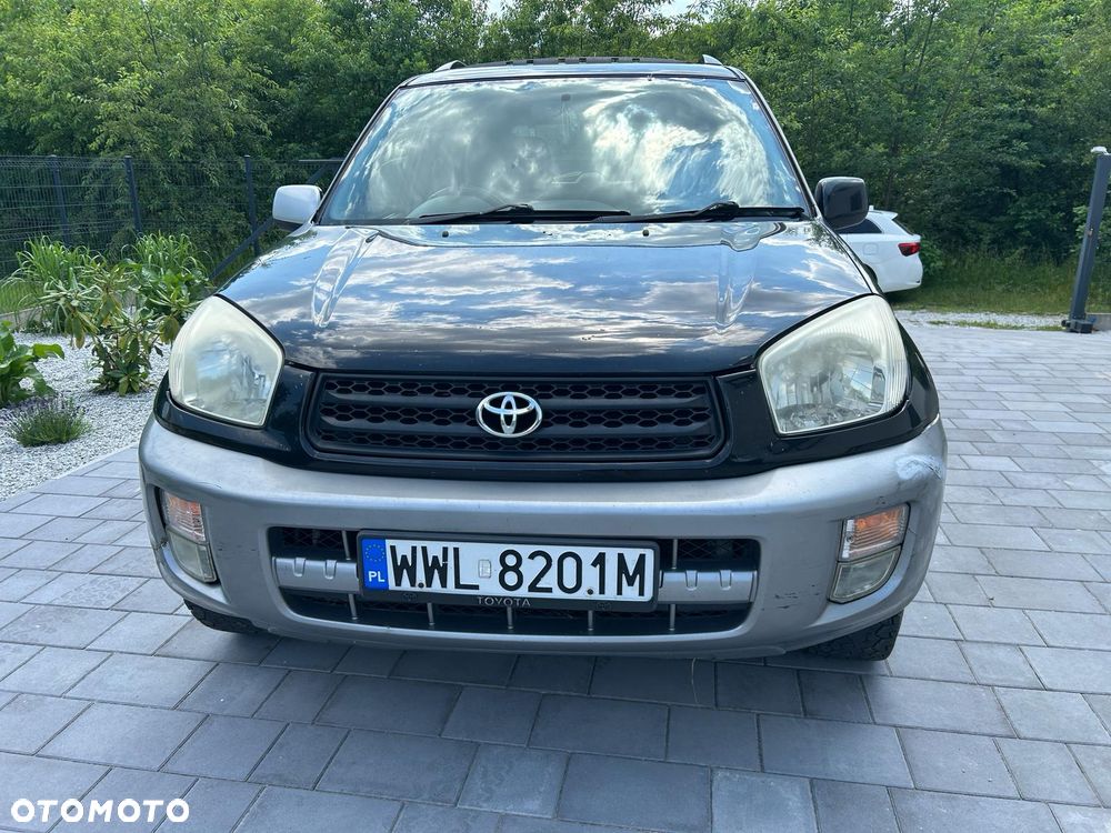 Toyota RAV4 - 1