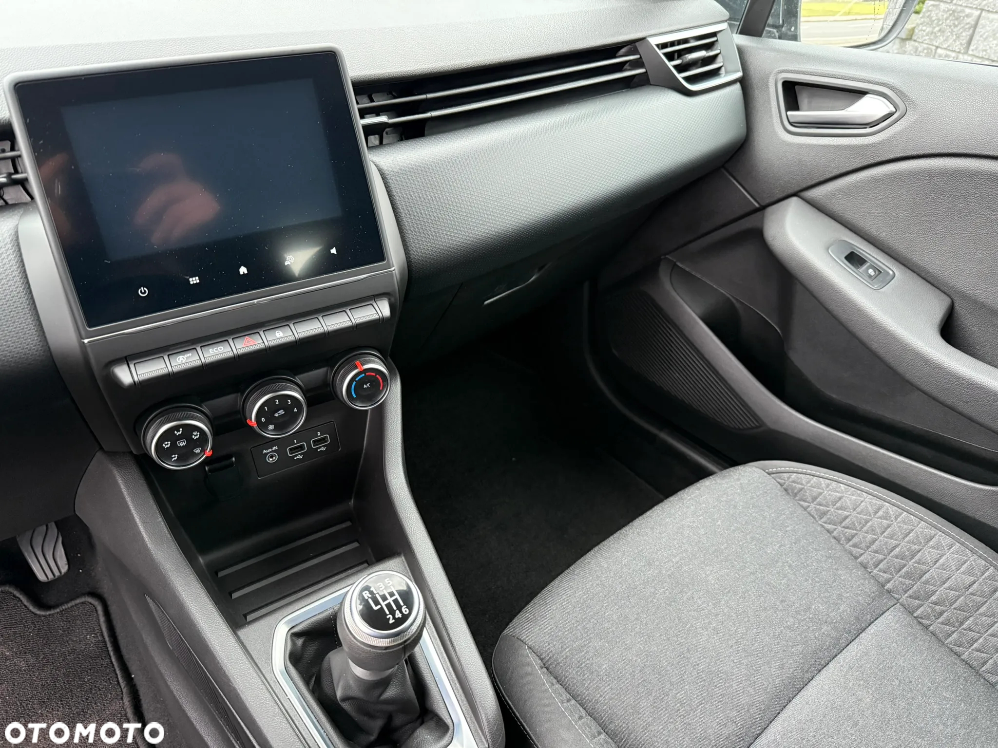 Renault Clio BLUE dCi 85 EXPERIENCE - 18