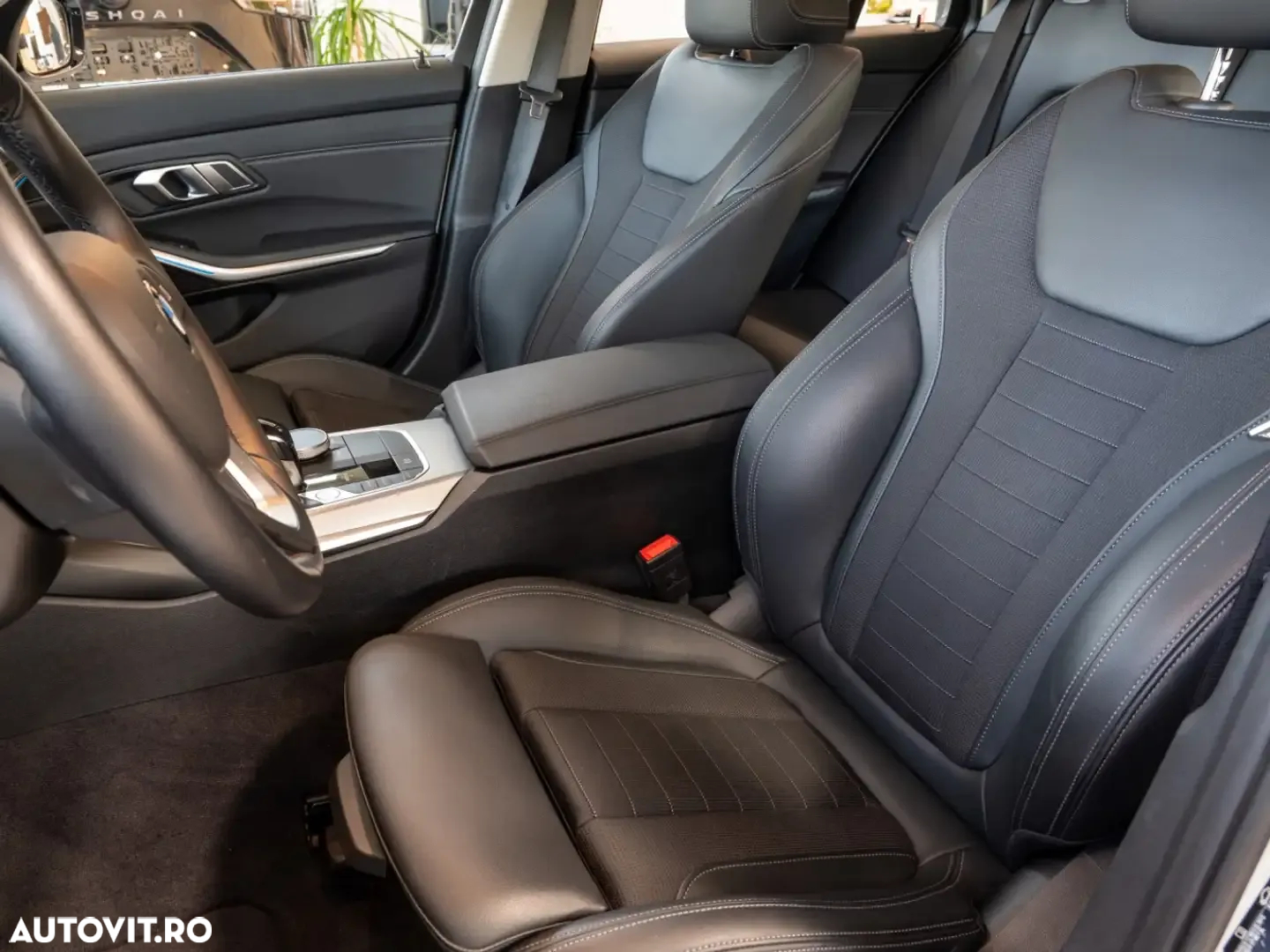 BMW Seria 3 330e Touring Aut. Sport Line - 26