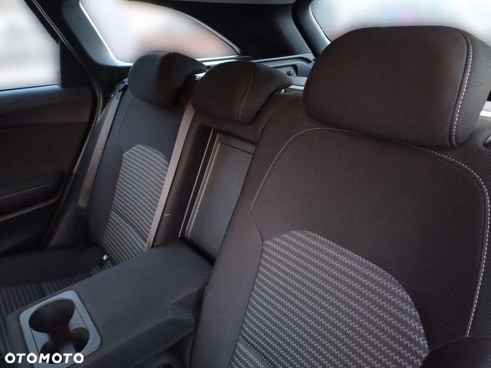 Kia Ceed - 16