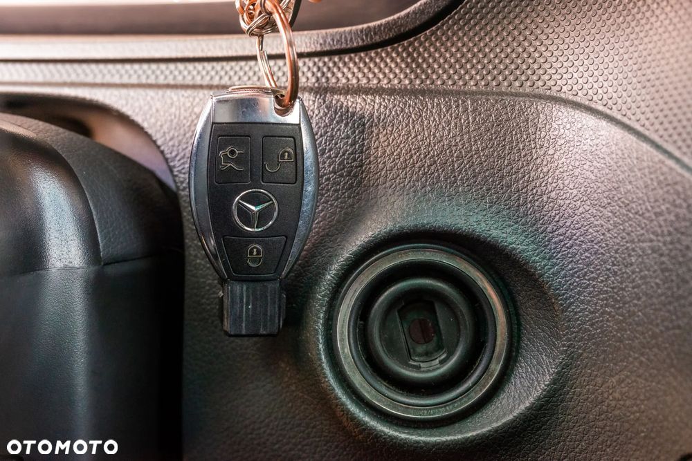 Mercedes-Benz Vito Univan 639.603 - 16