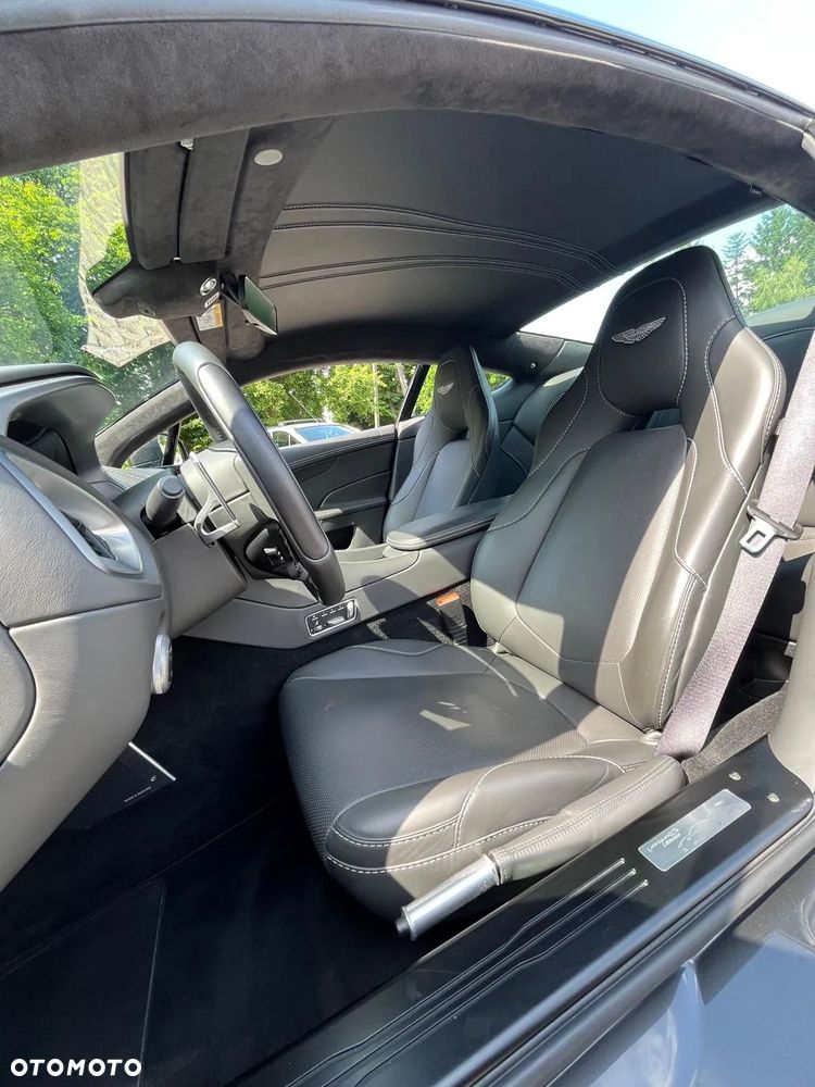 Aston Martin Vanquish S Touchtronic III - 24