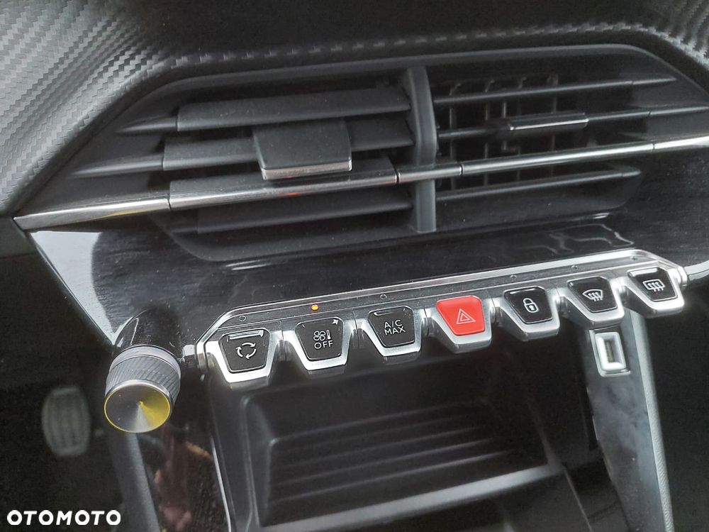 Peugeot 208 1.2 T Style S&S - 18