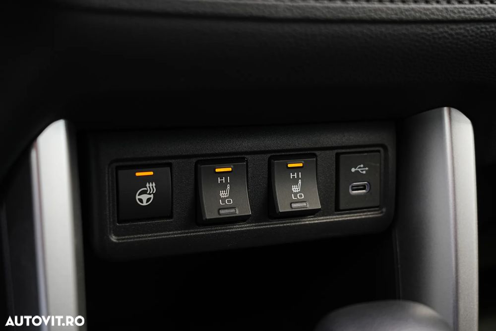 Toyota Corolla Cross - 20