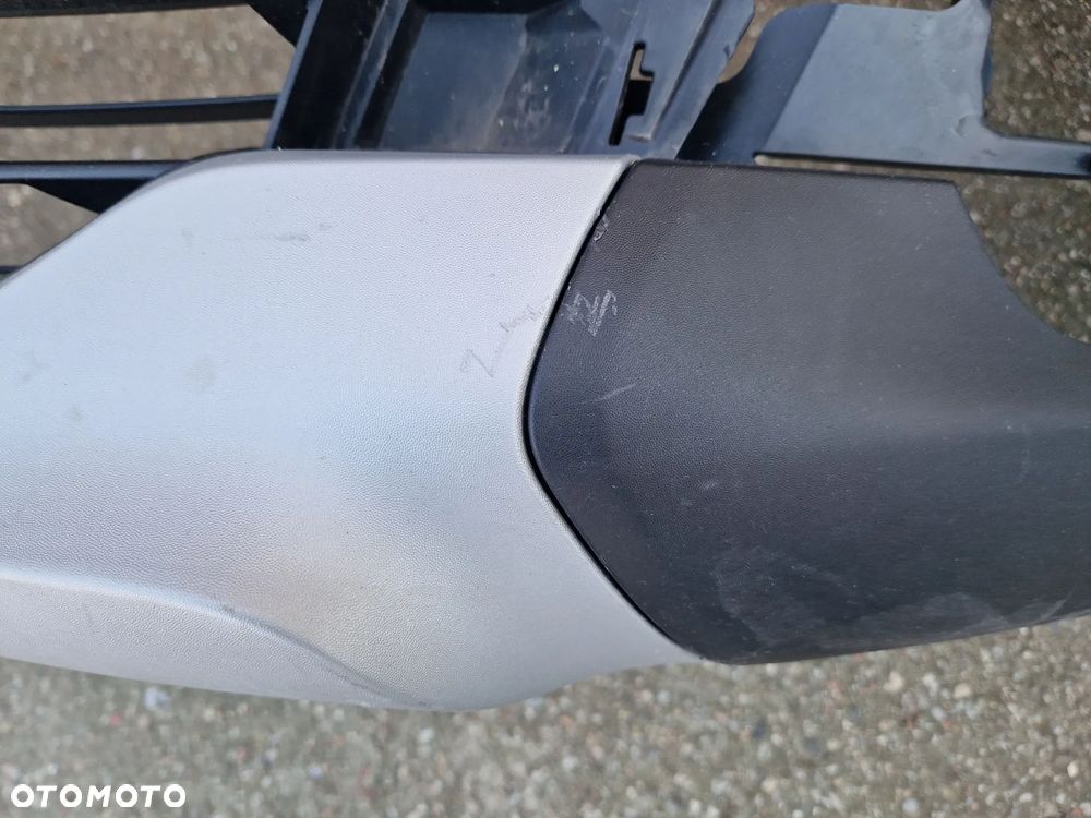 Renault Captur I lifting 17- zderzak przedni QNC - 4