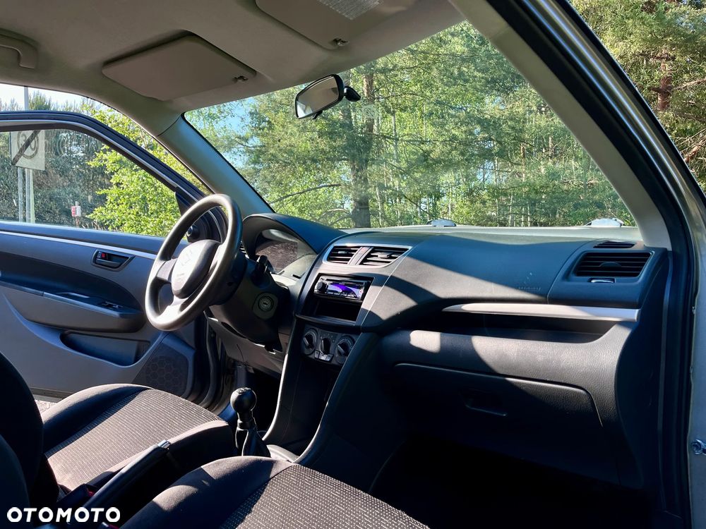 Suzuki Swift 1.2 Club - 13