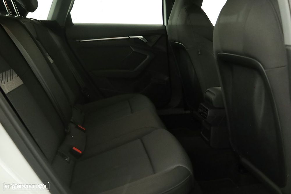 Audi A3 Sportback 30 TFSI Advanced S tronic - 23